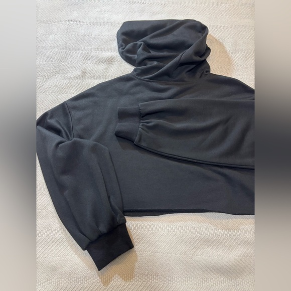 Black Cropped Hoodie, size S - Picture 6 of 6